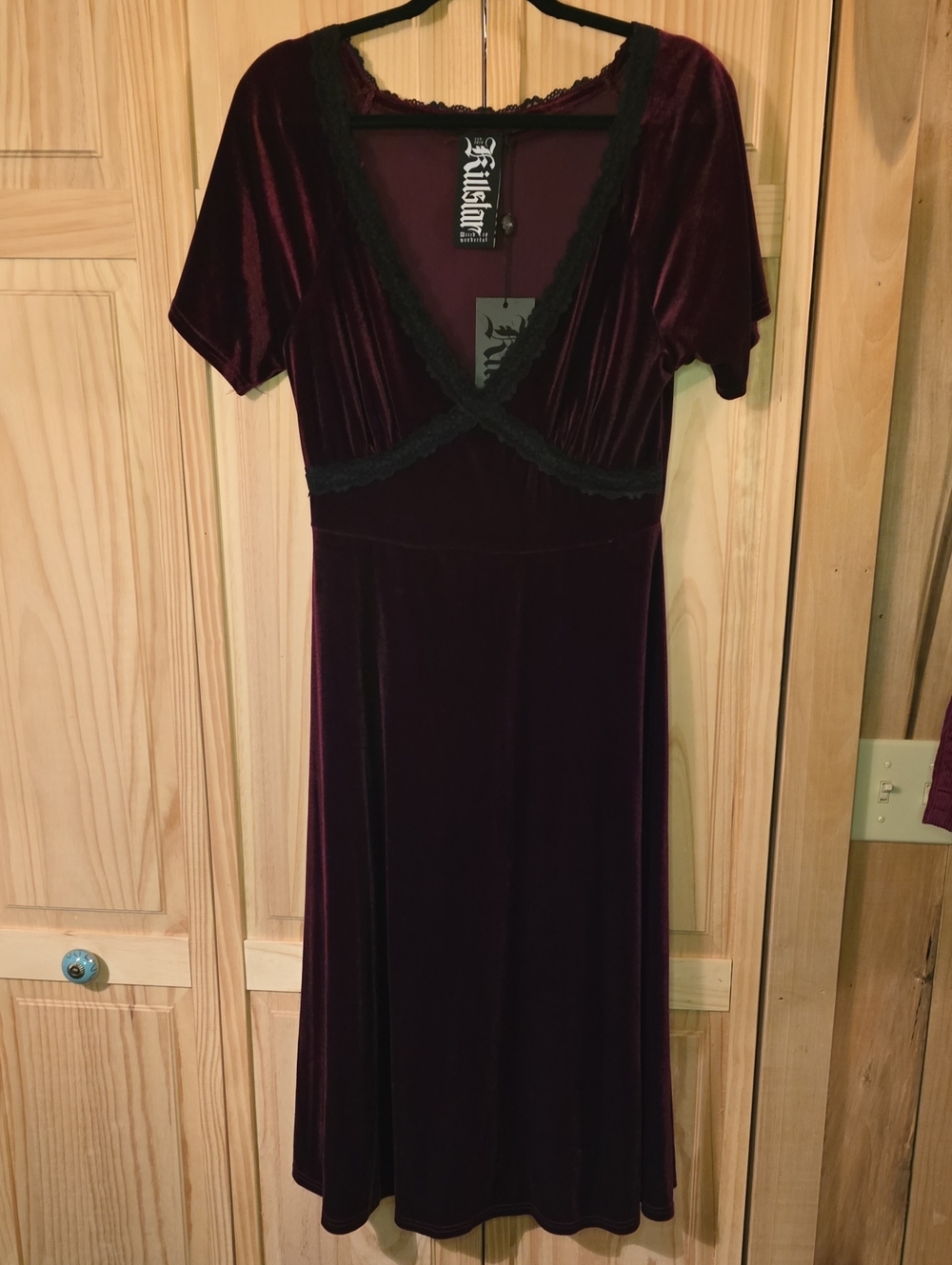 Killstar Echelia Velvet Midi Dress in Burgundy & Black Lace Size Medium NWT